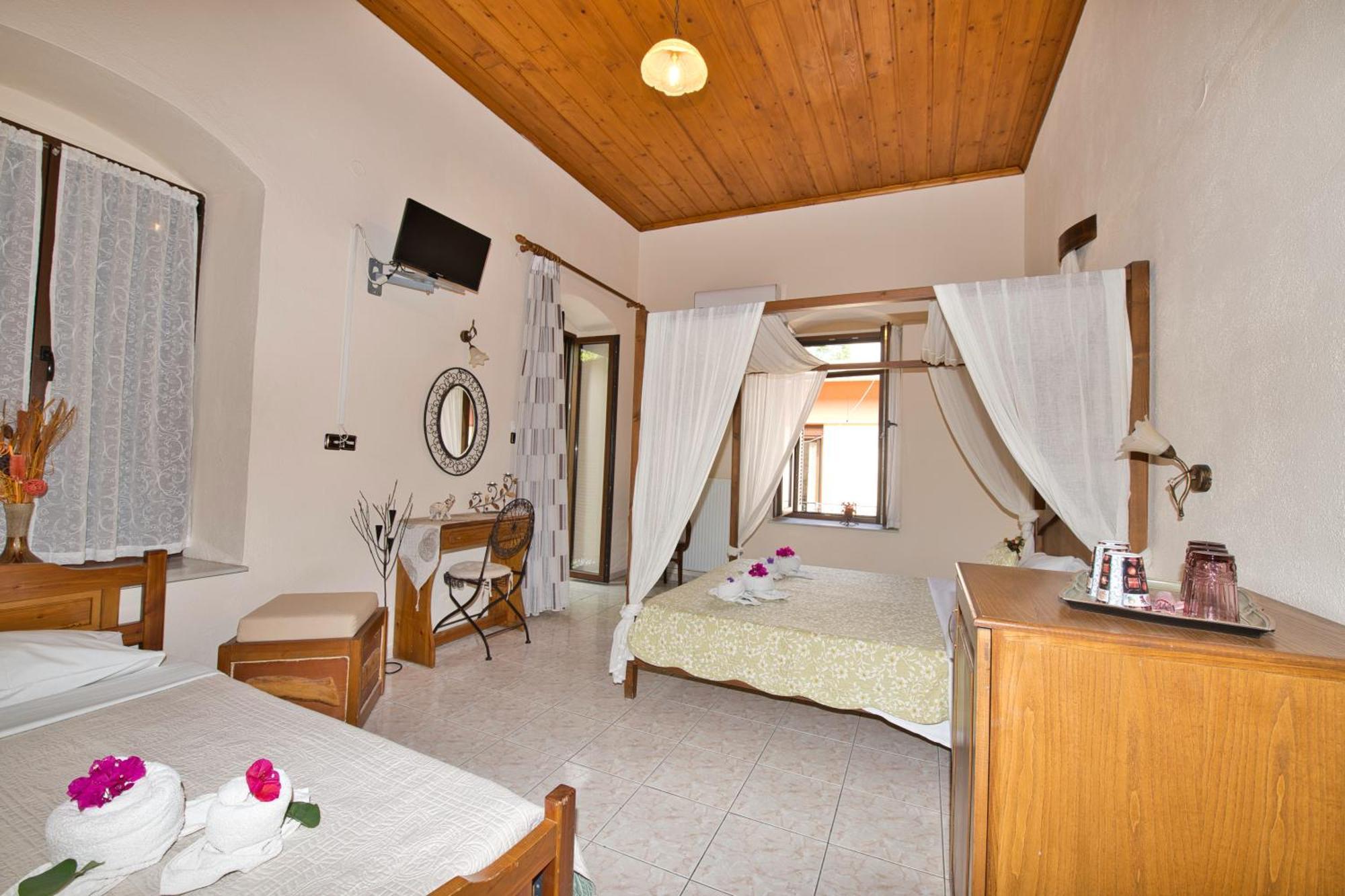Naftilos Guest House カラ・ネラ エクステリア 写真