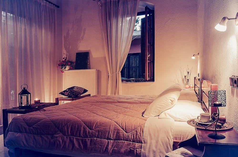Naftilos Guest House カラ・ネラ エクステリア 写真