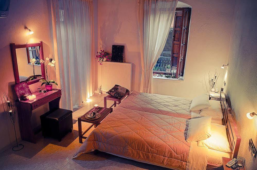 Naftilos Guest House カラ・ネラ エクステリア 写真